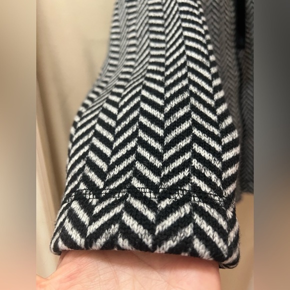 ⚪️Talbots women’s black & white zipup jacket velvet string size large petite - Picture 5 of 10